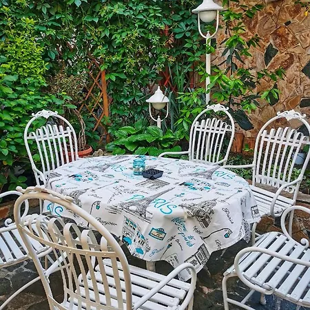 Ξενοδοχείο Kavaler 2*